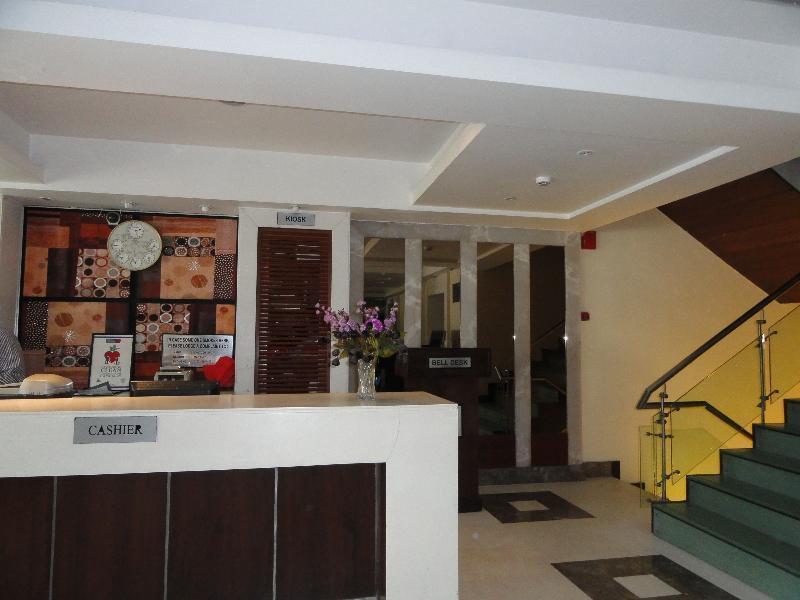 Western Court Csandígarh Kültér fotó