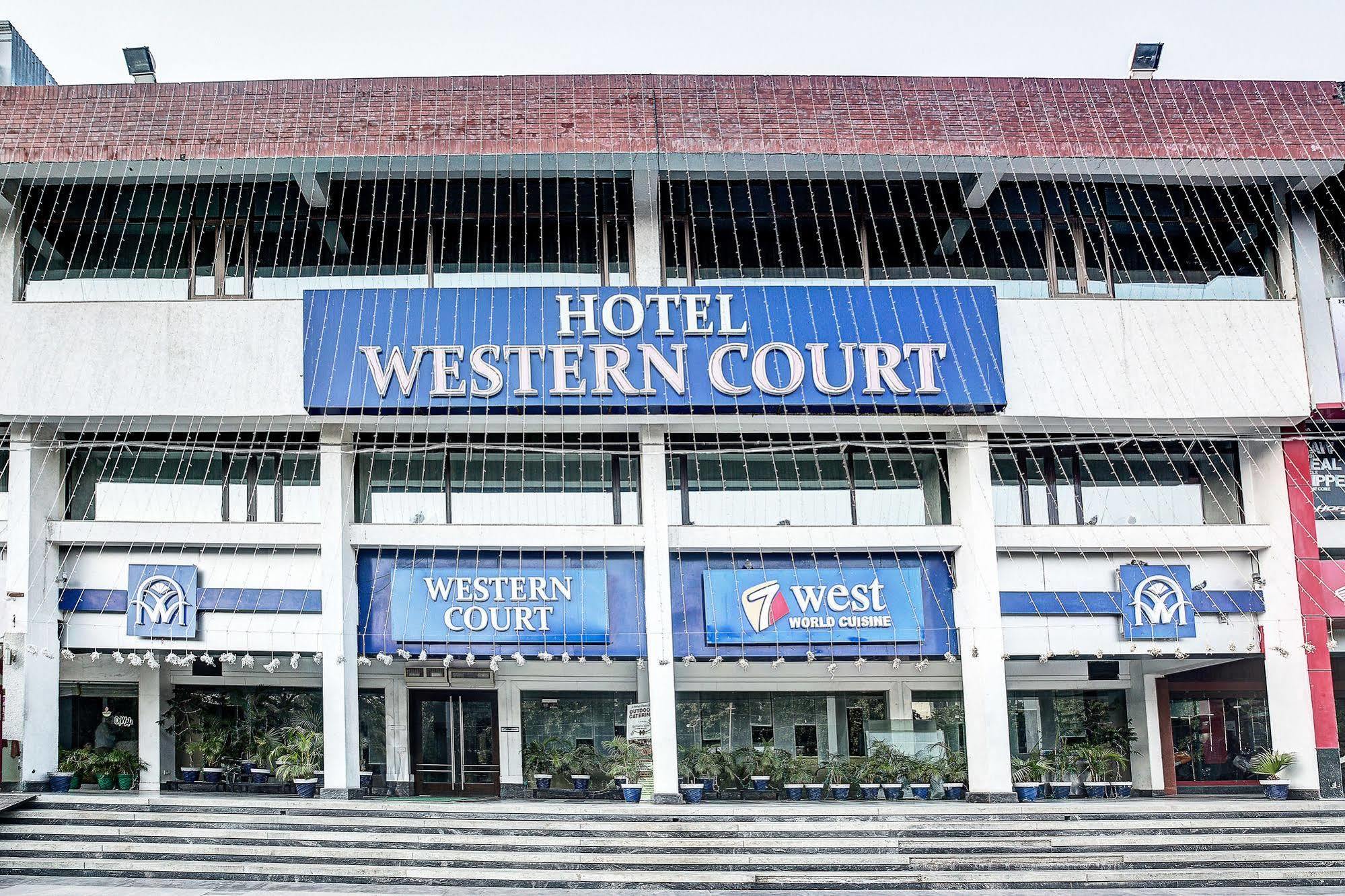 Western Court Csandígarh Kültér fotó