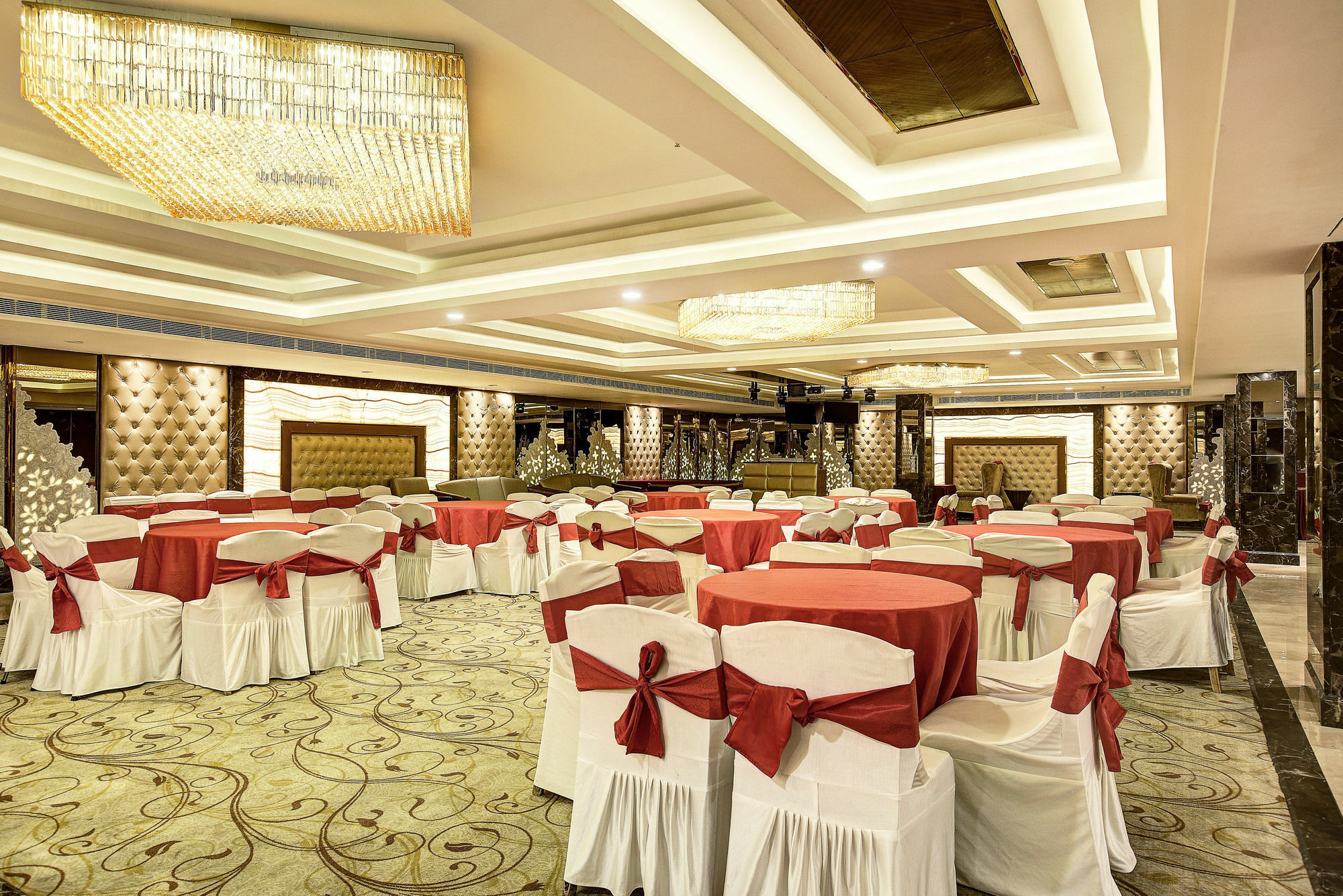 Western Court Csandígarh Kültér fotó